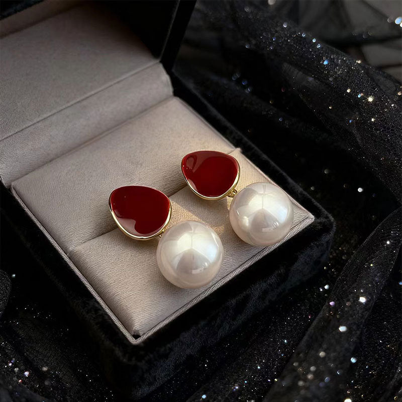 Dripping Pearl Earrings